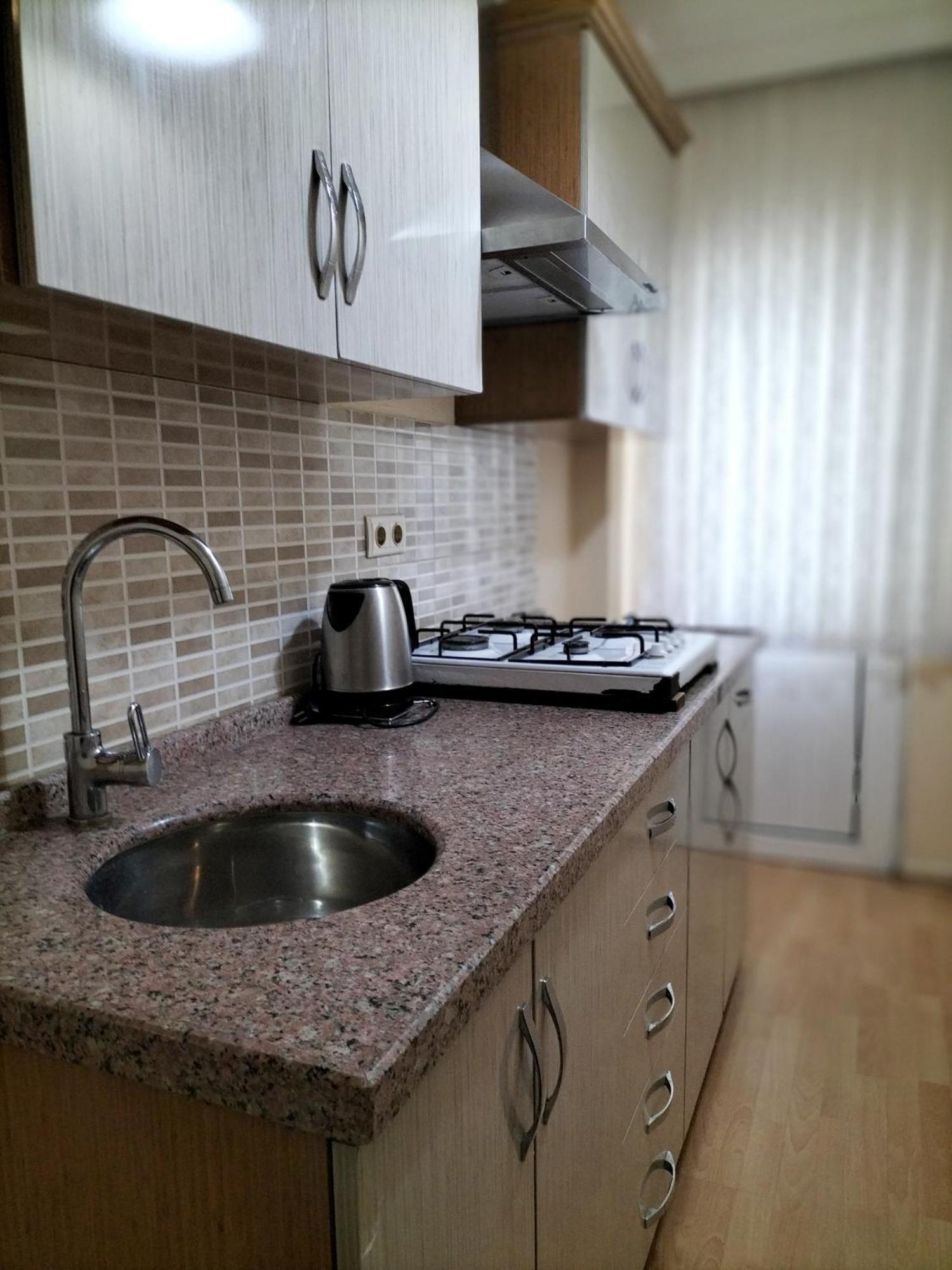 Gueler Central Apartment Trabzon Esterno foto
